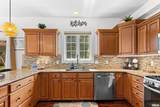 2022 Castlemain Drive - Photo 15