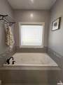 609 Victoria Drive - Photo 38