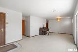 930 17TH Street - Photo 2