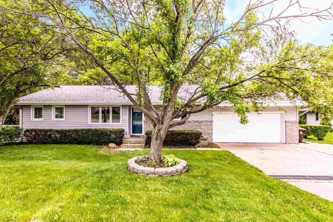 2110 Glen Avenue - Photo 1