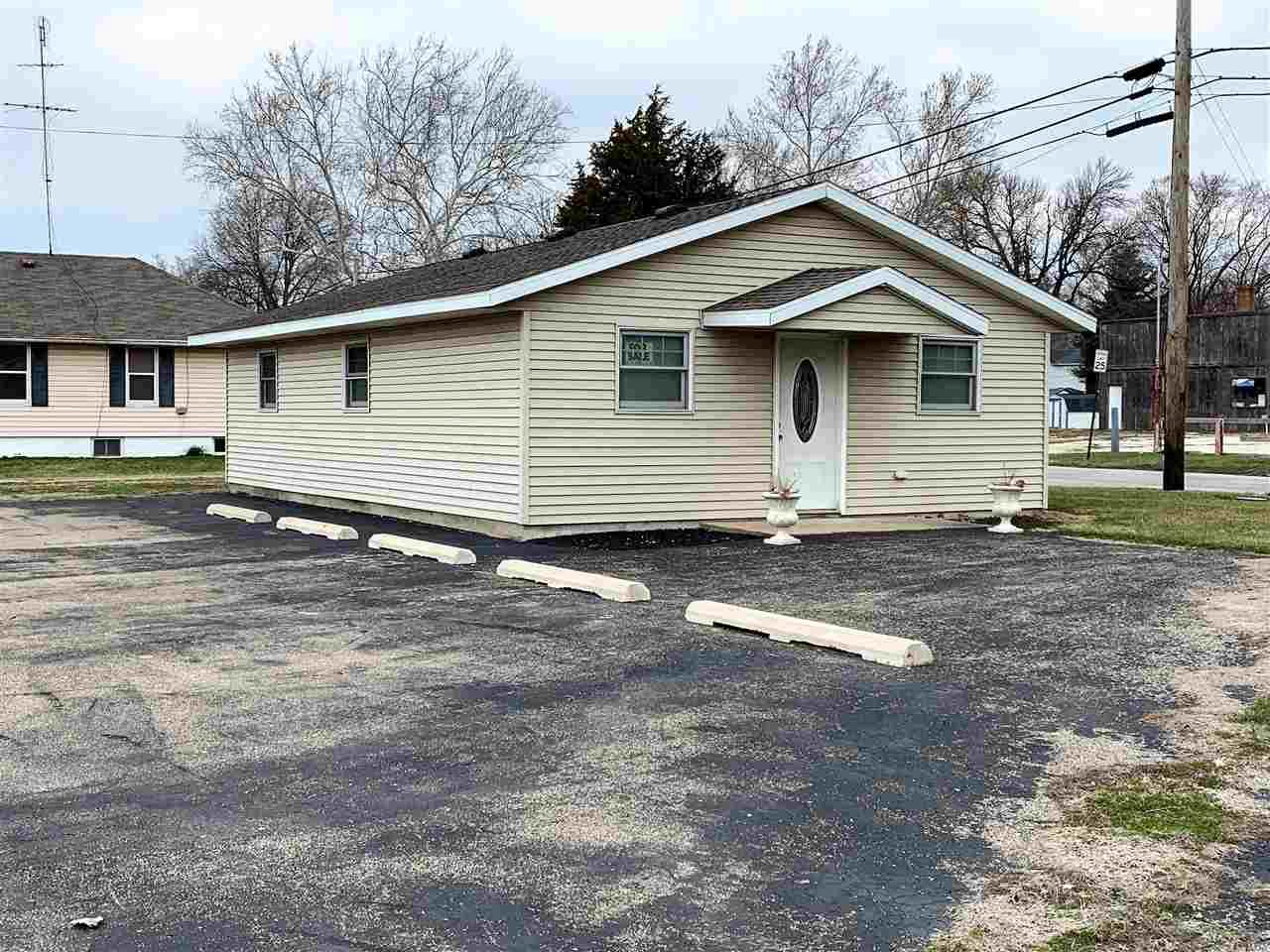 295 Cole - Photo 1