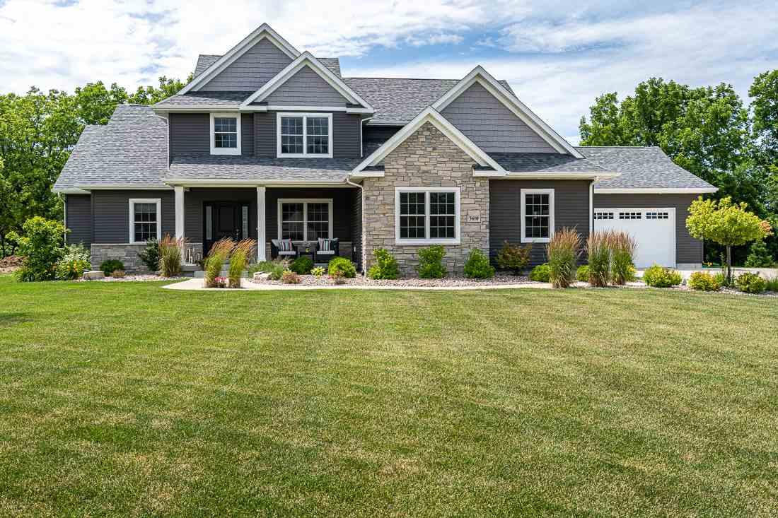 3610 Meadow Circle West - Photo 1