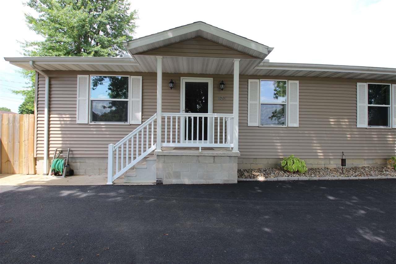 620 French Court - Photo 1