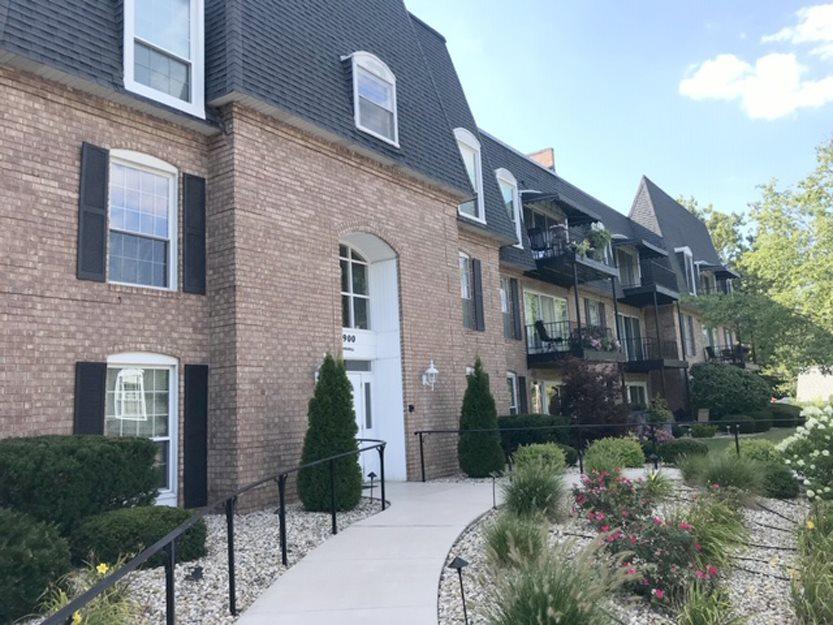 4900 Knoxville Avenue - Photo 1