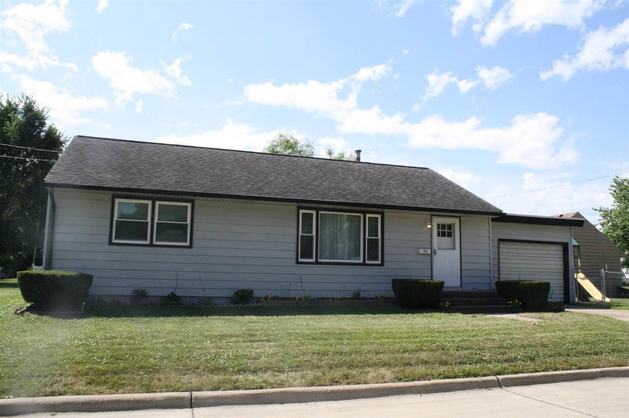 5324 10TH Avenue - Photo 1