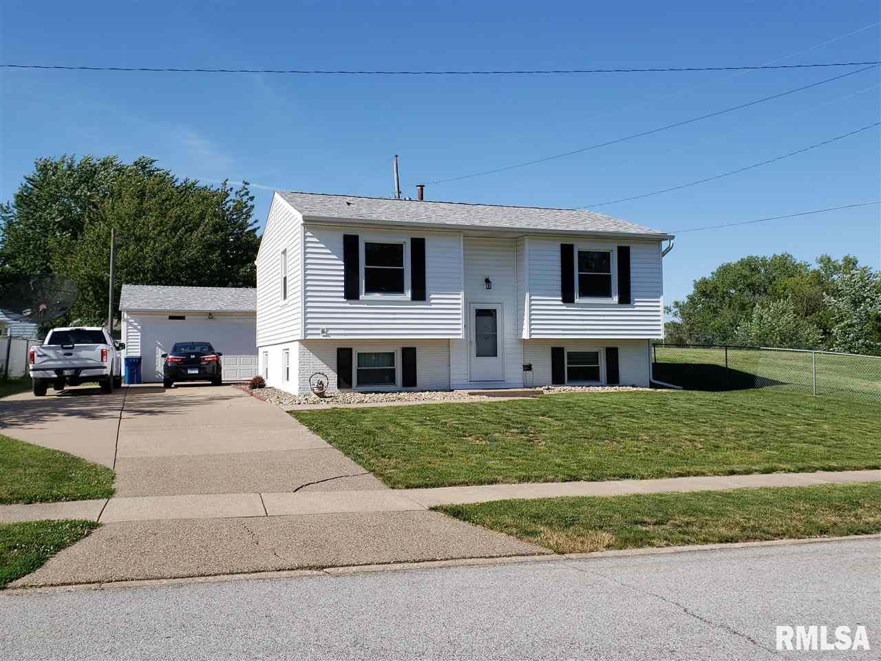 217 17TH Avenue - Photo 1