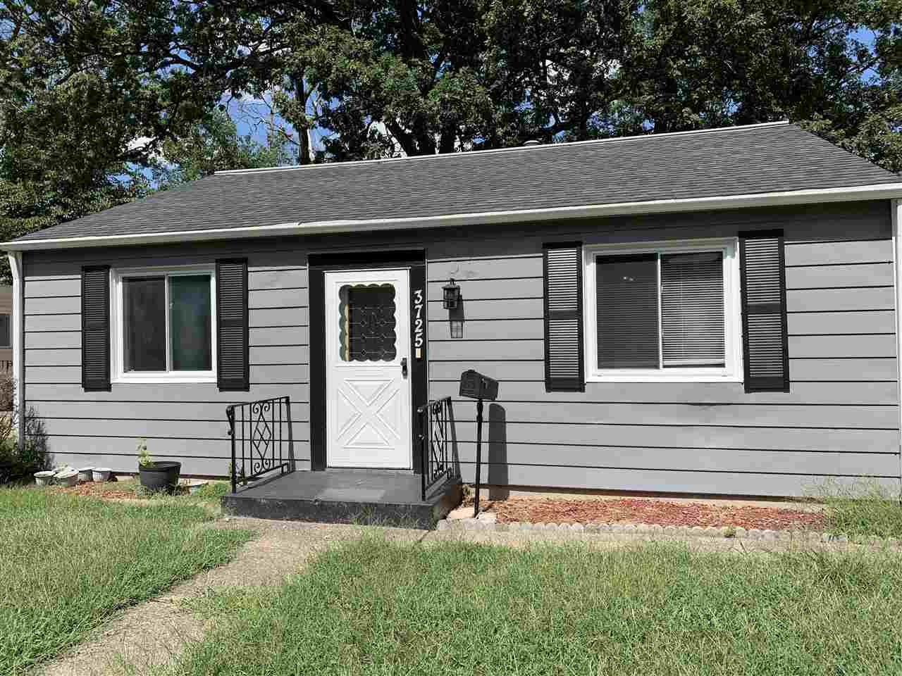 3725 10TH Avenue Court - Photo 1