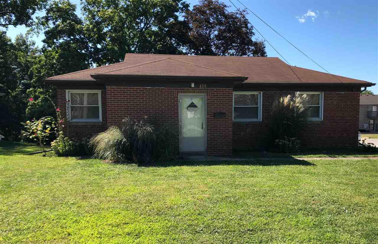 832 Albert Street - Photo 1