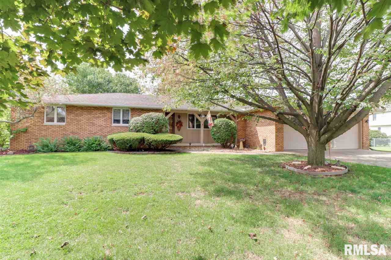 220 Darnall Drive South - Photo 1