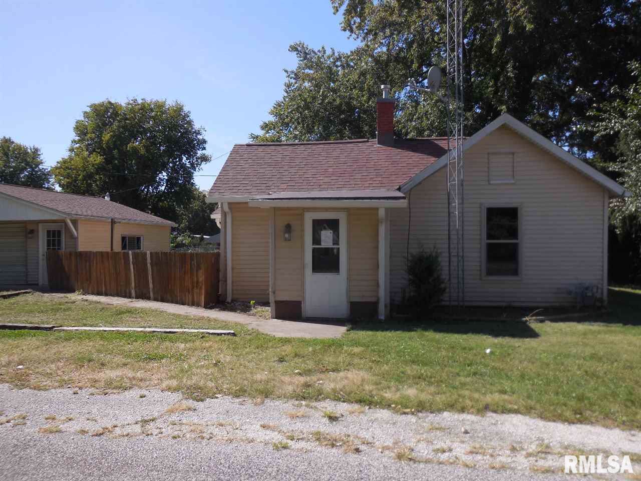 405 Elm Street - Photo 1