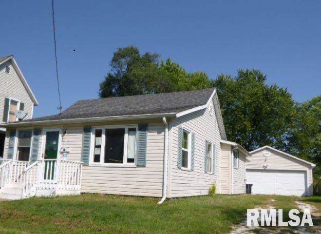 743 1ST Avenue - Photo 1