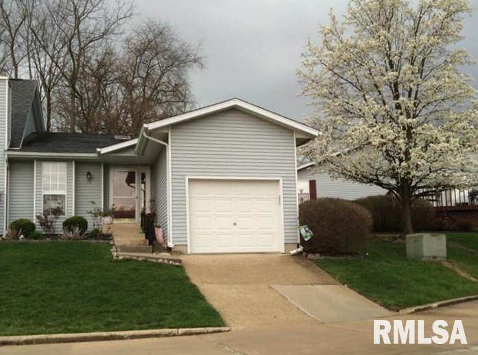 15 Woodbury Hill - Photo 1