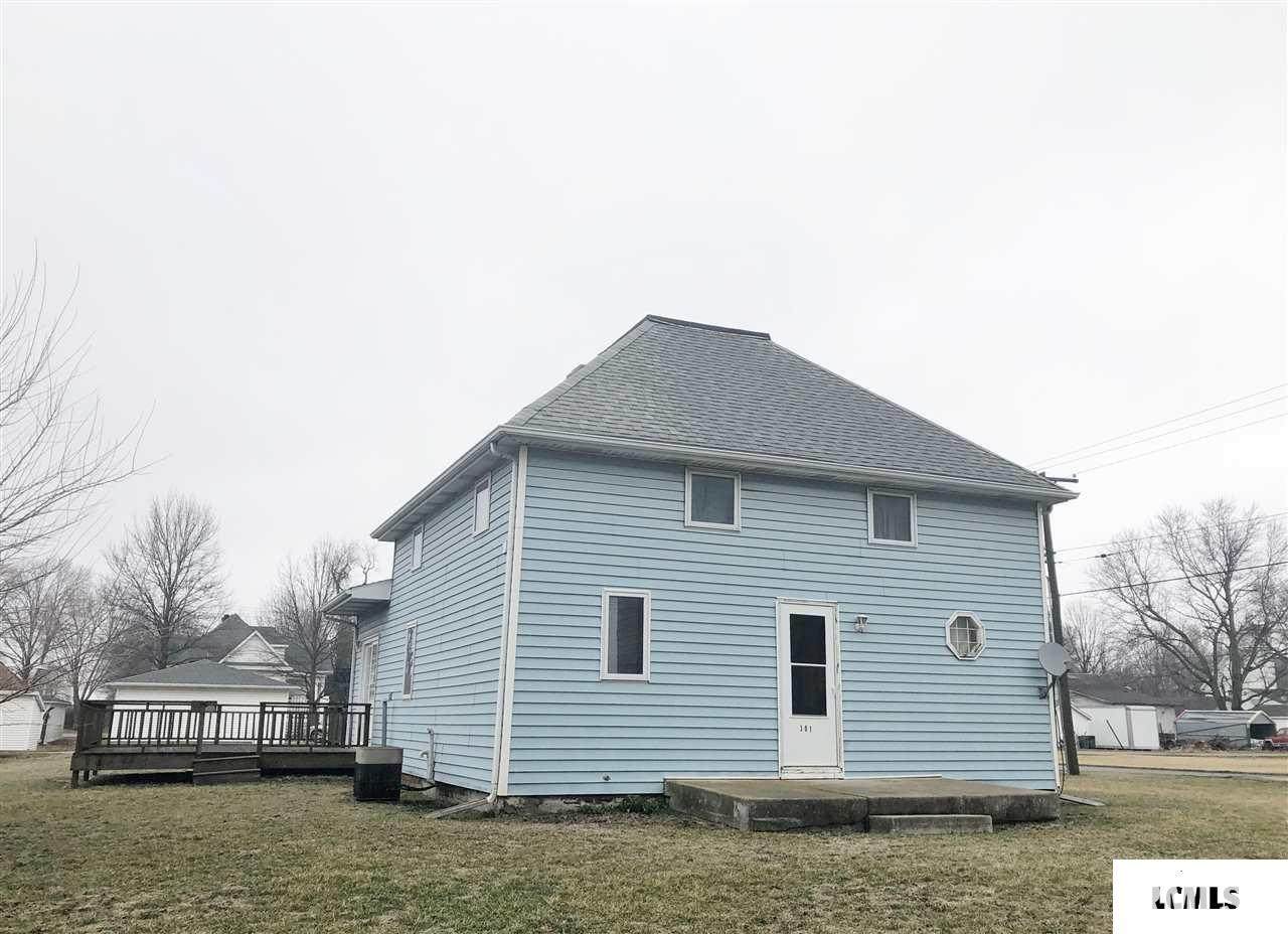 301 Lincoln Street - Photo 1