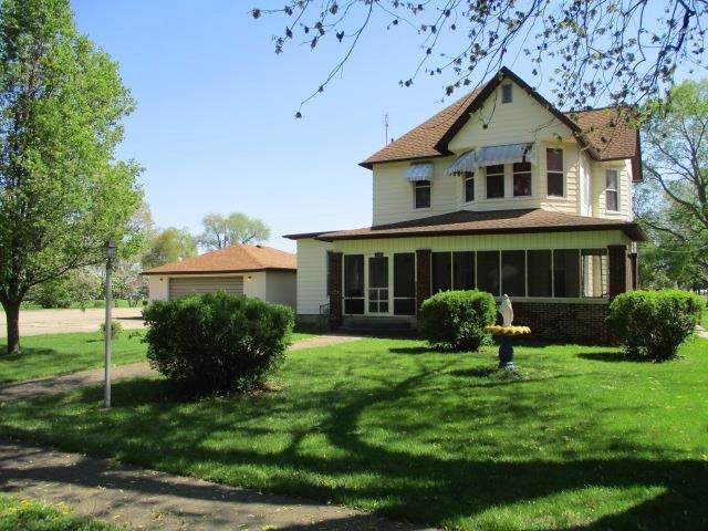 1002 School Street - Photo 1