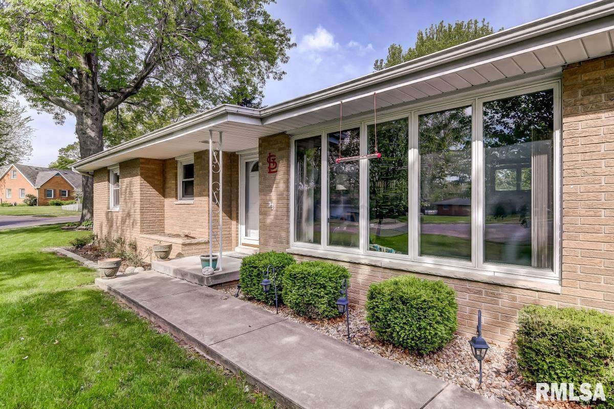 1 Oakhaven Road - Photo 1