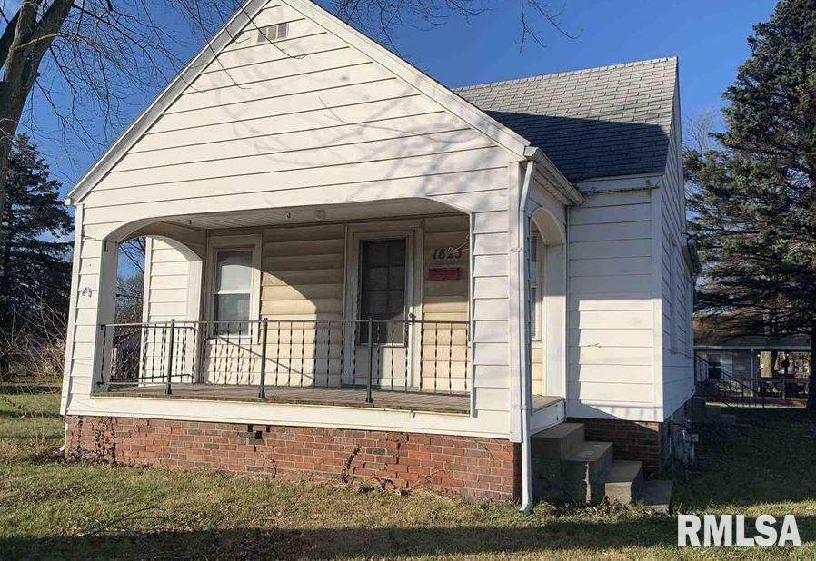 1625 Adlai Stevenson Drive - Photo 1