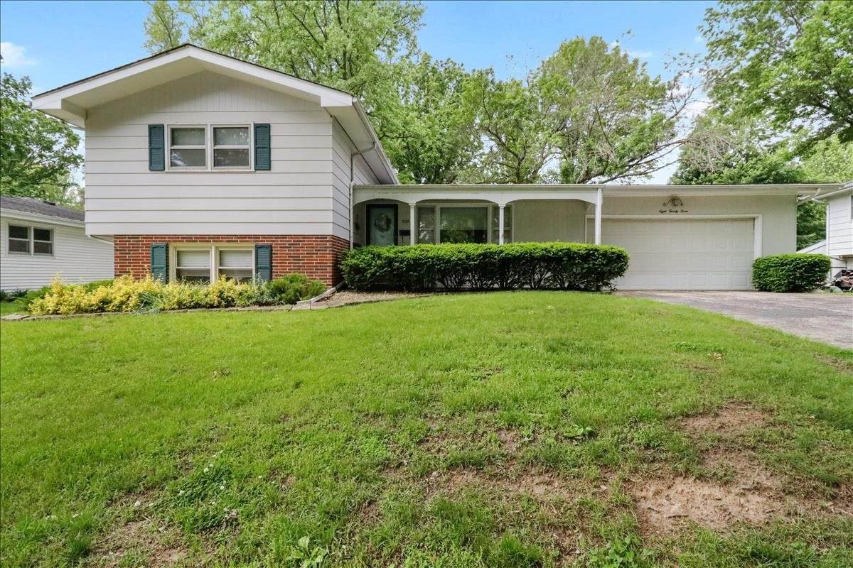 823 Independence Ridge - Photo 1