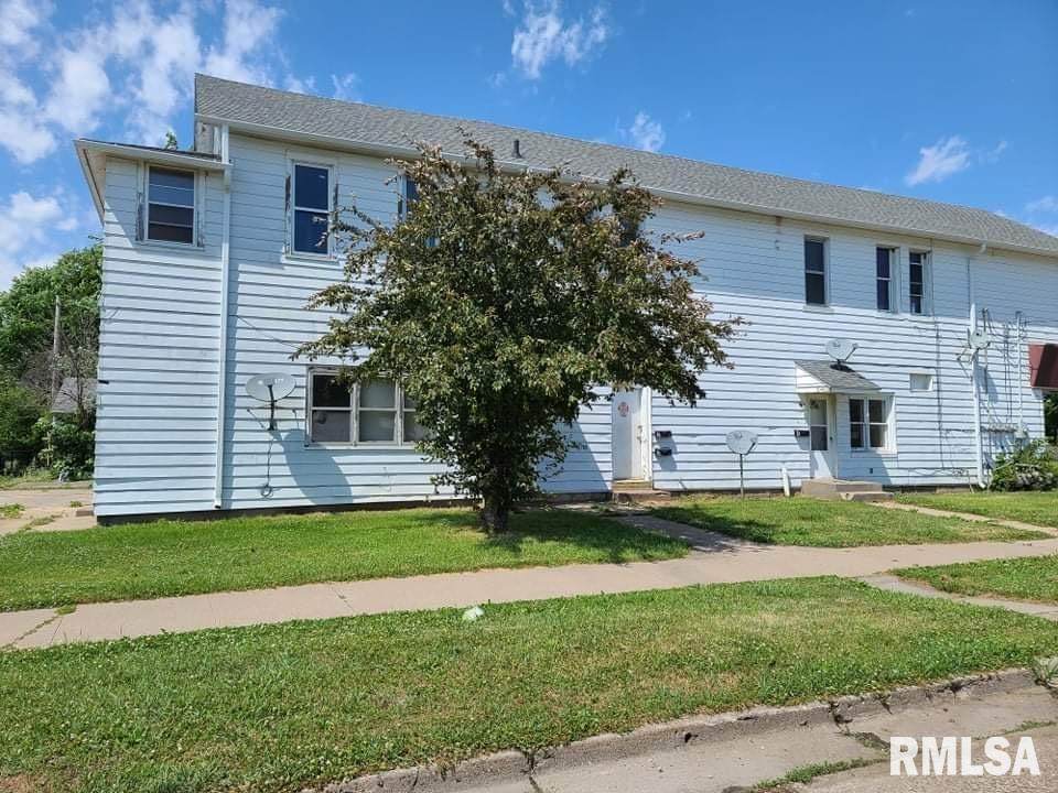 100 4TH Street - Photo 1