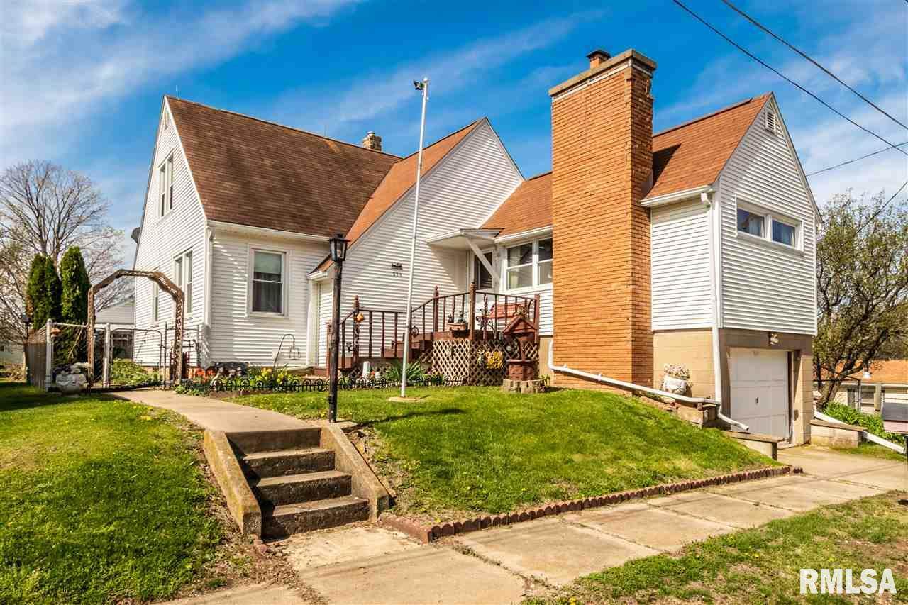 206 Illinois Street - Photo 1