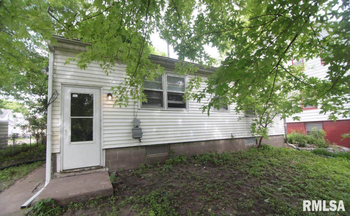1405 26TH Street - Photo 1