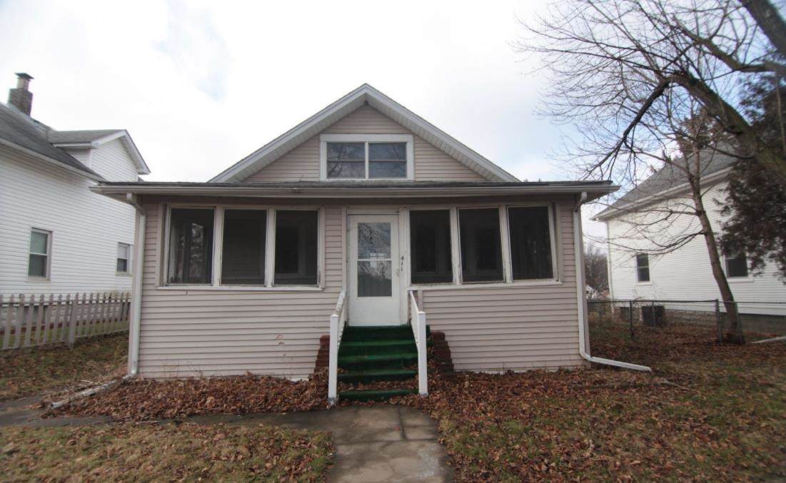 411 54TH Street - Photo 1