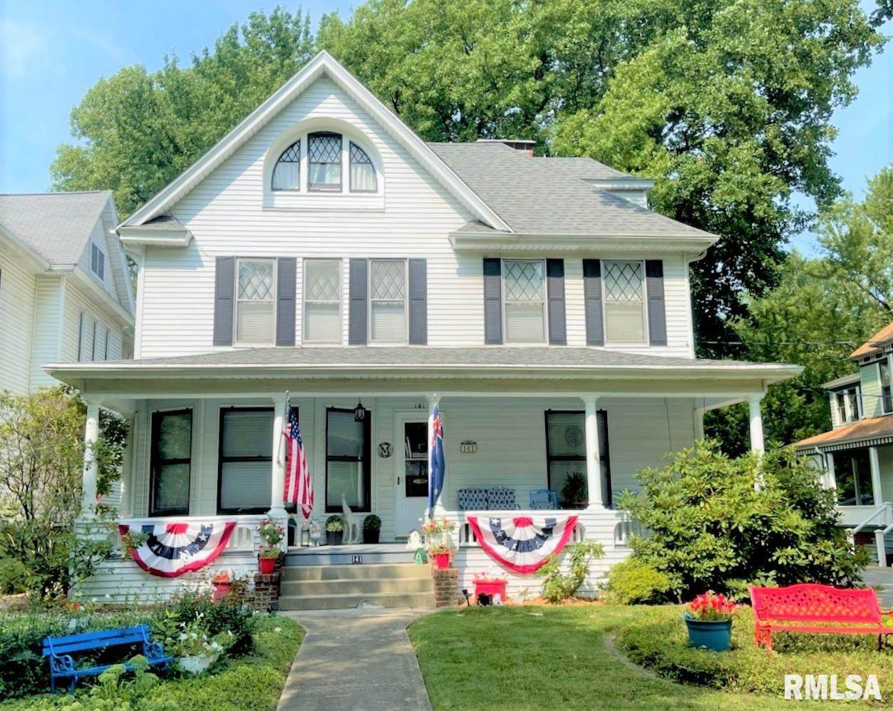 141 Webster Avenue - Photo 1