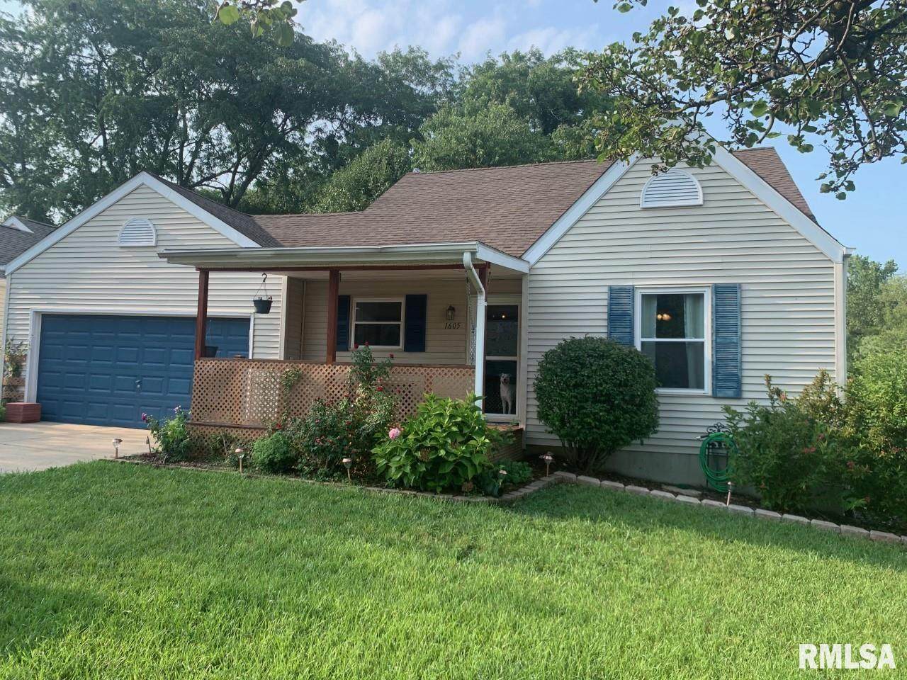 1605 Maureen Court - Photo 1