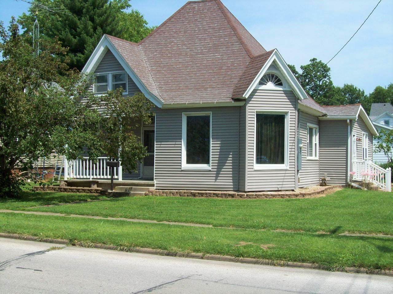 302 Main Street - Photo 1