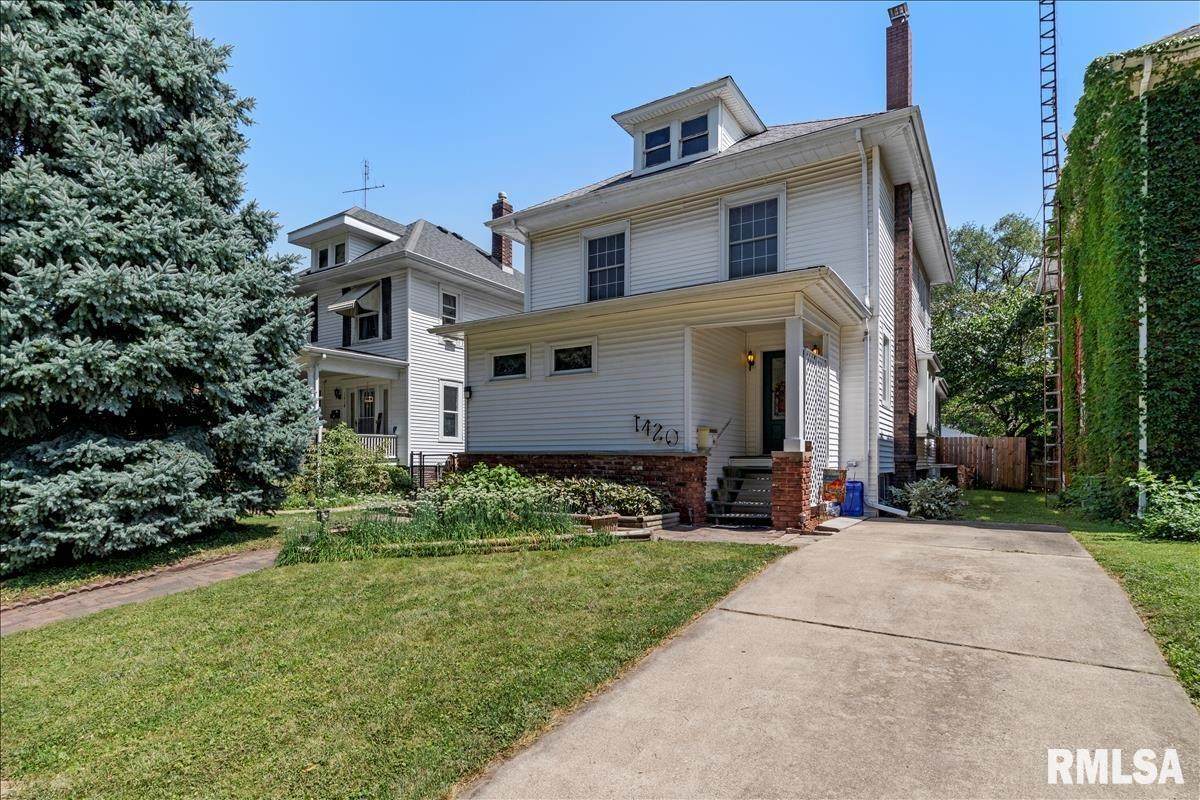 1420 4TH Street - Photo 1