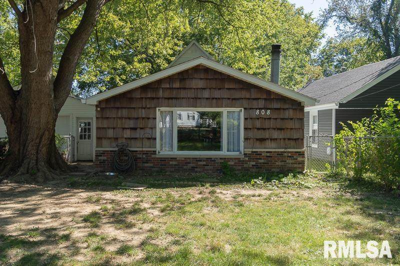 808 Pekin Avenue - Photo 1