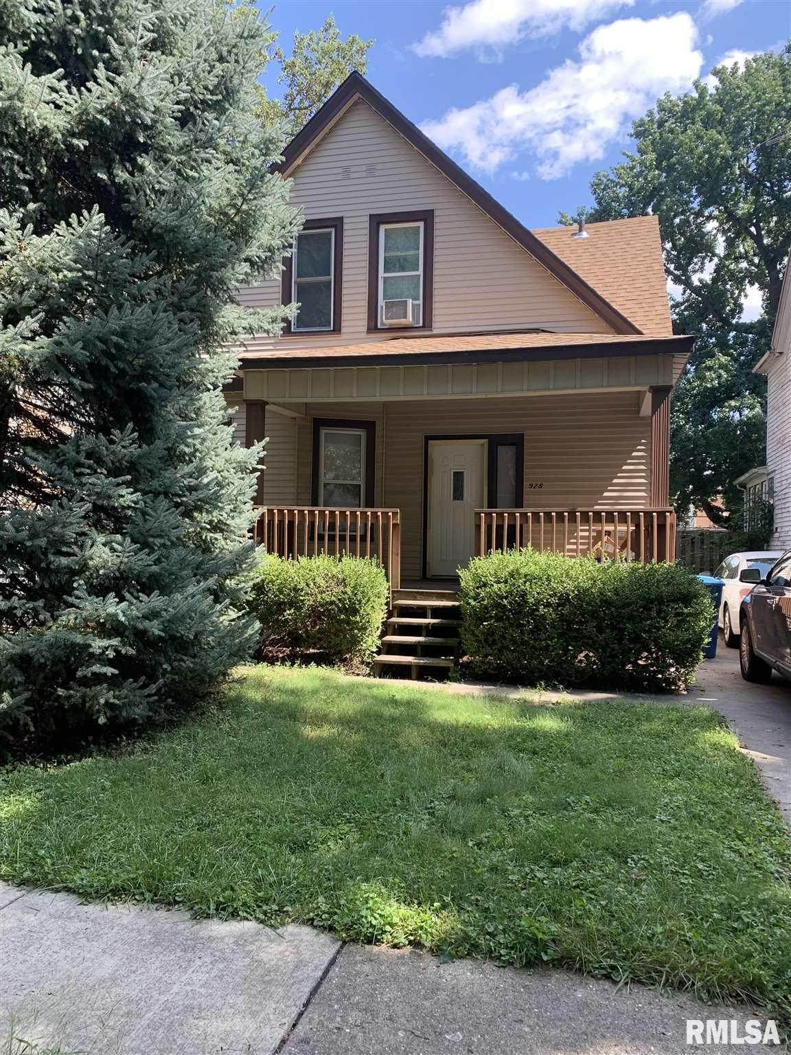 928 1ST Street - Photo 1