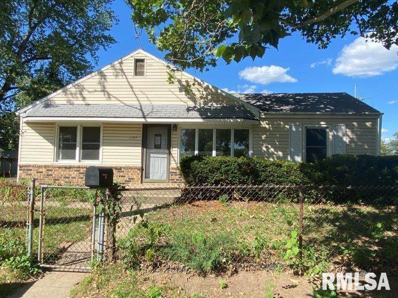 1107 South Street - Photo 1