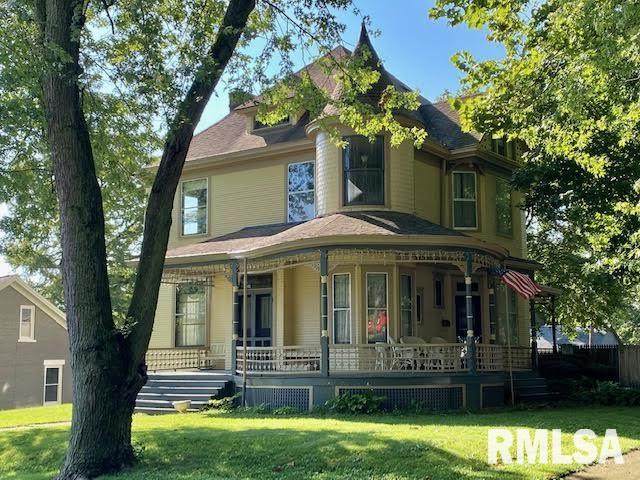 222 8TH Street - Photo 1