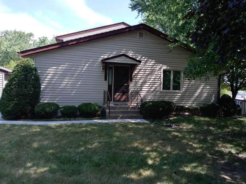 3641 Cedarwood Court - Photo 1