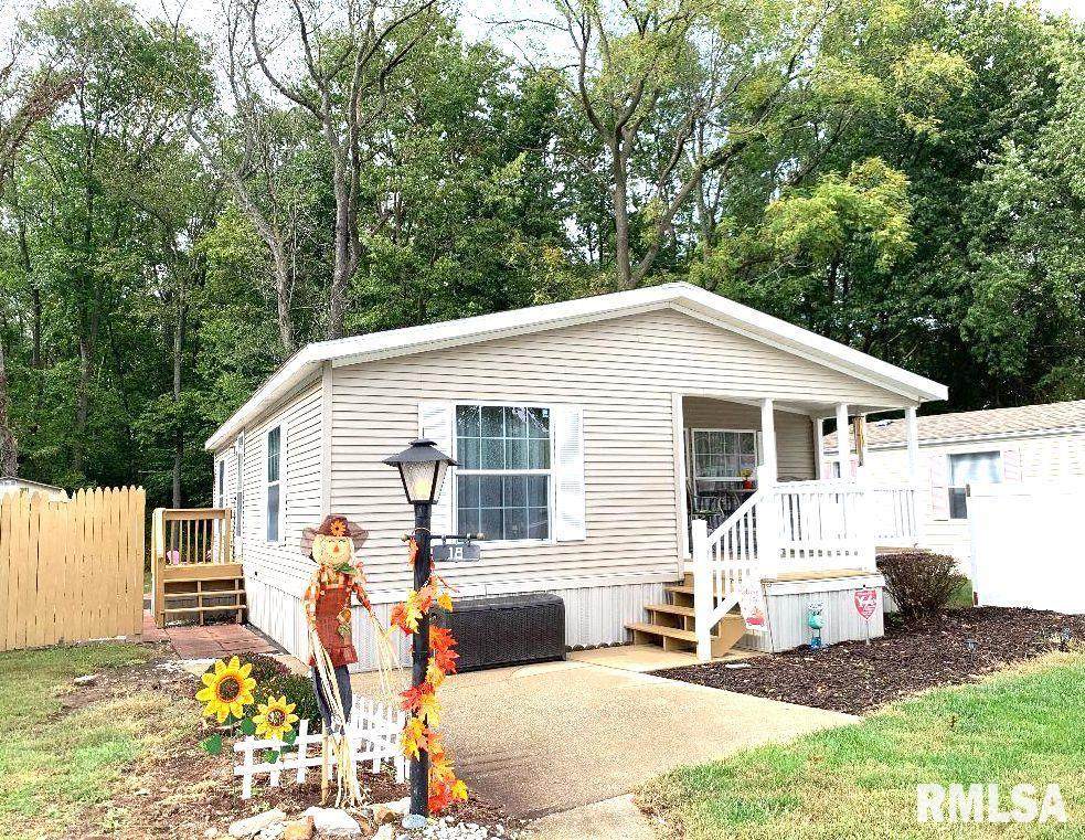 1515 Lincoln Avenue - Photo 1