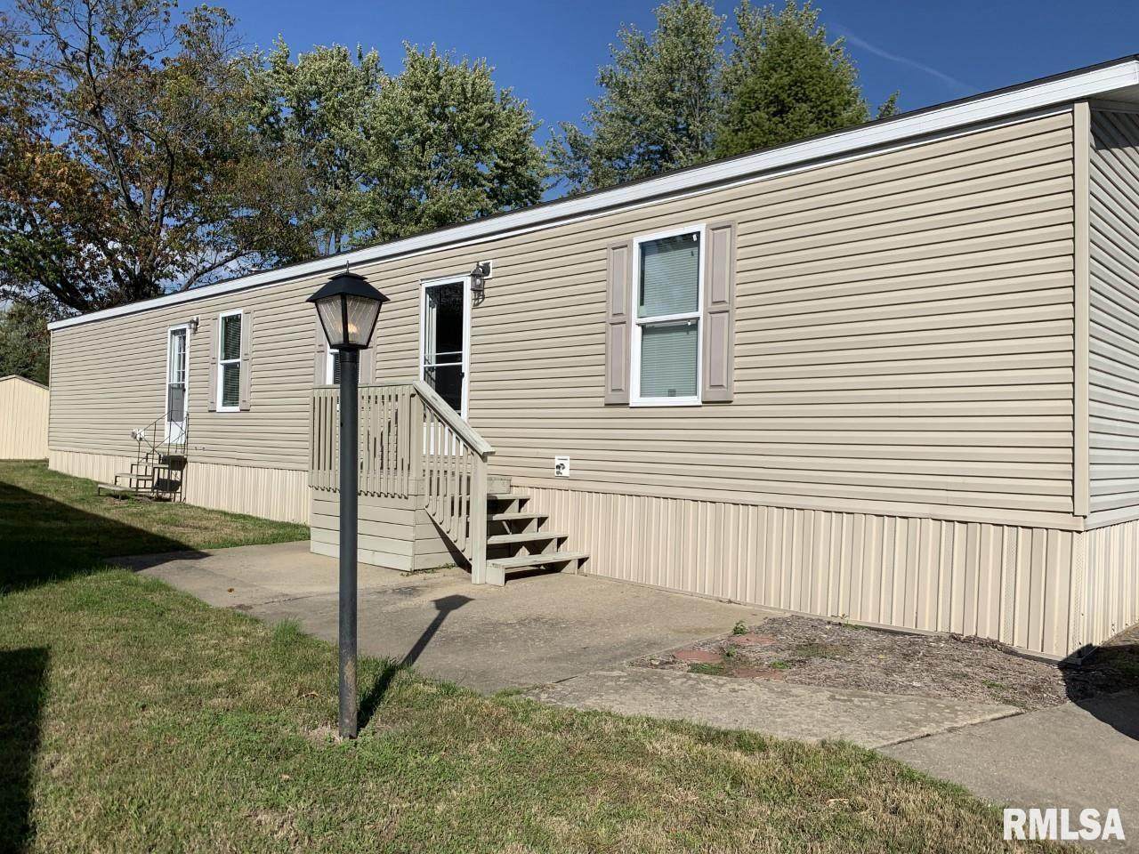 1515 Lincoln Avenue - Photo 1