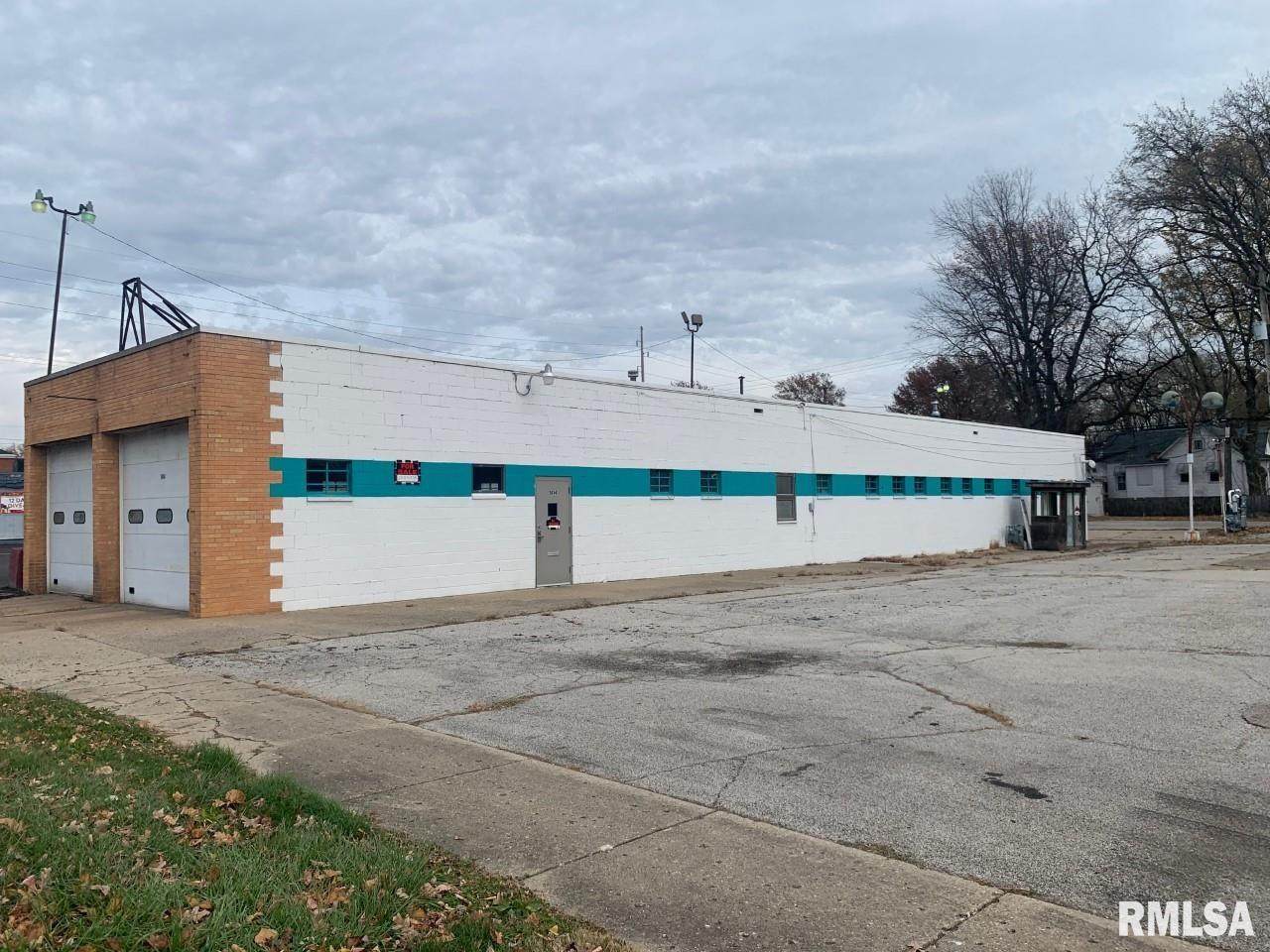 1816 6TH Street - Photo 1