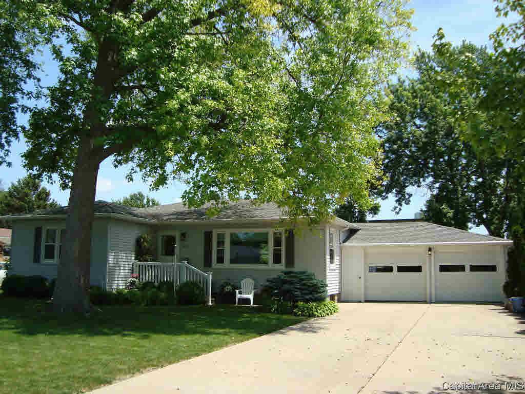 955 Dayton - Photo 1