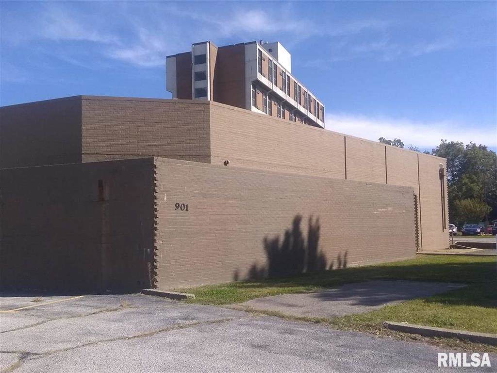 901 Jefferson Street - Photo 1