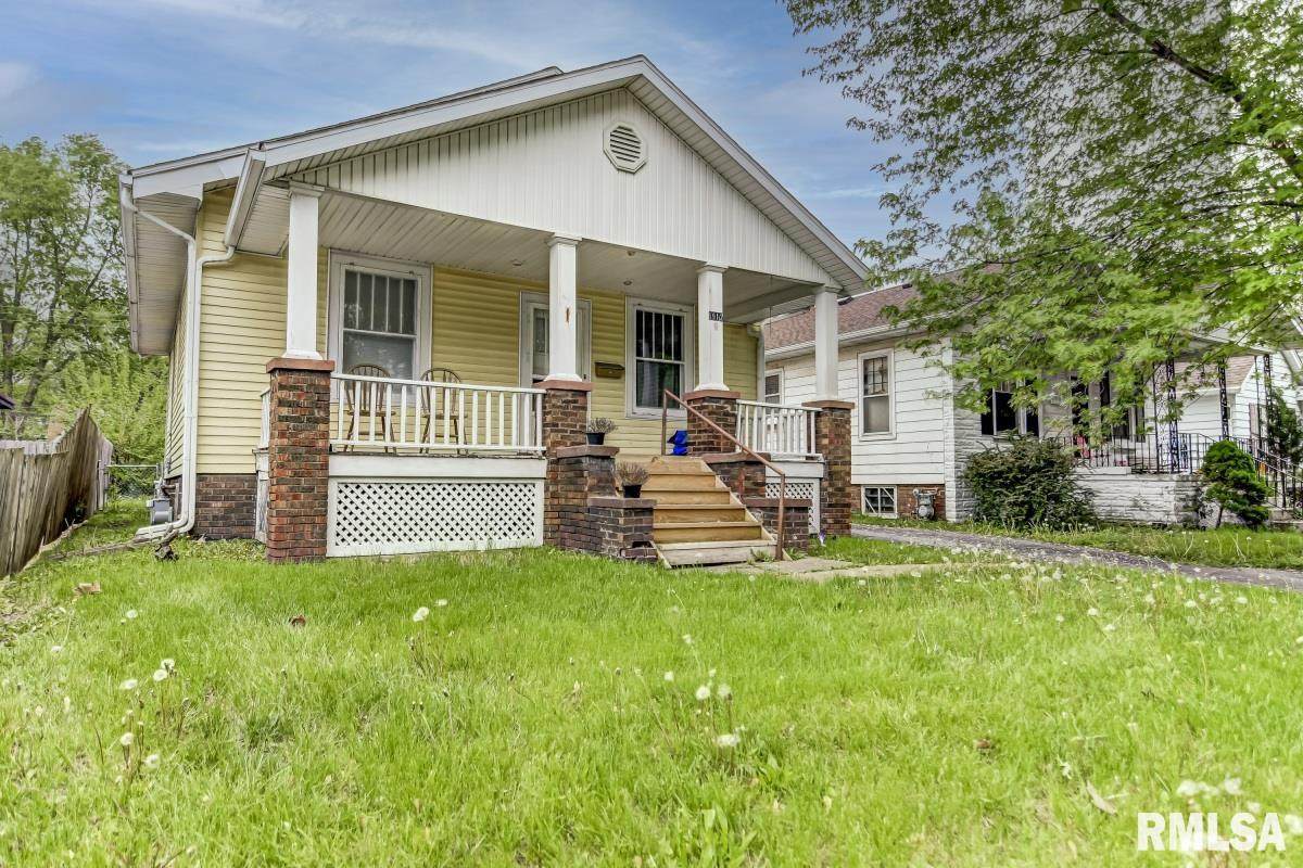 1912 6TH Street - Photo 1