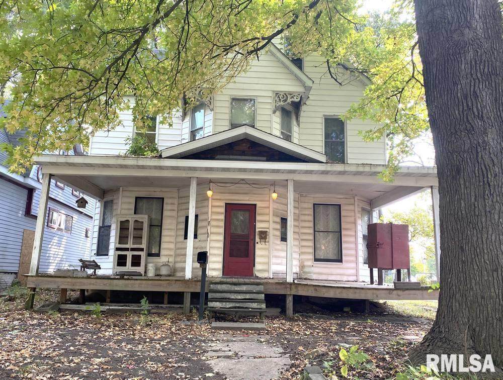 618 Black Avenue - Photo 1