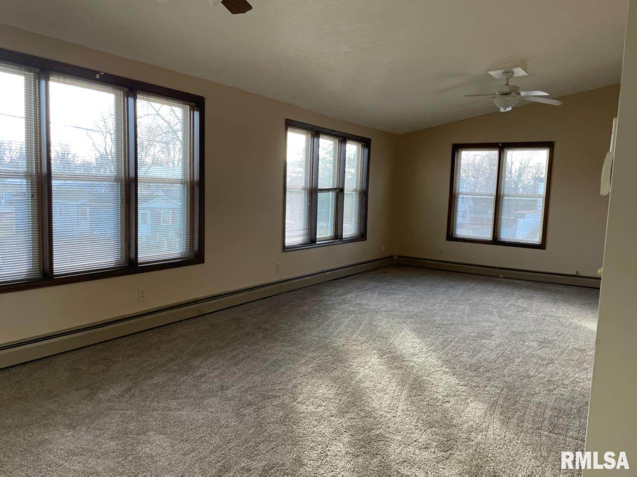 17 Lewis Street - Photo 1