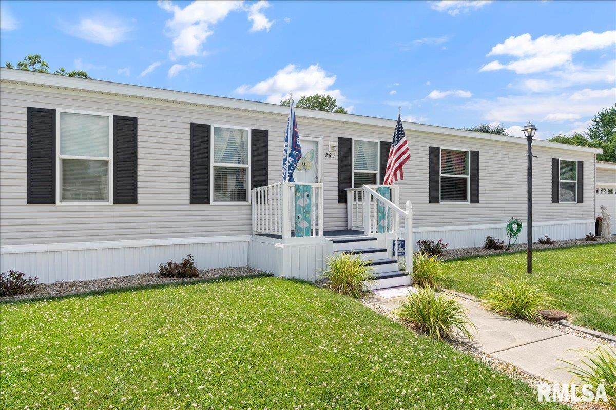 3617 North Grand Avenue - Photo 1