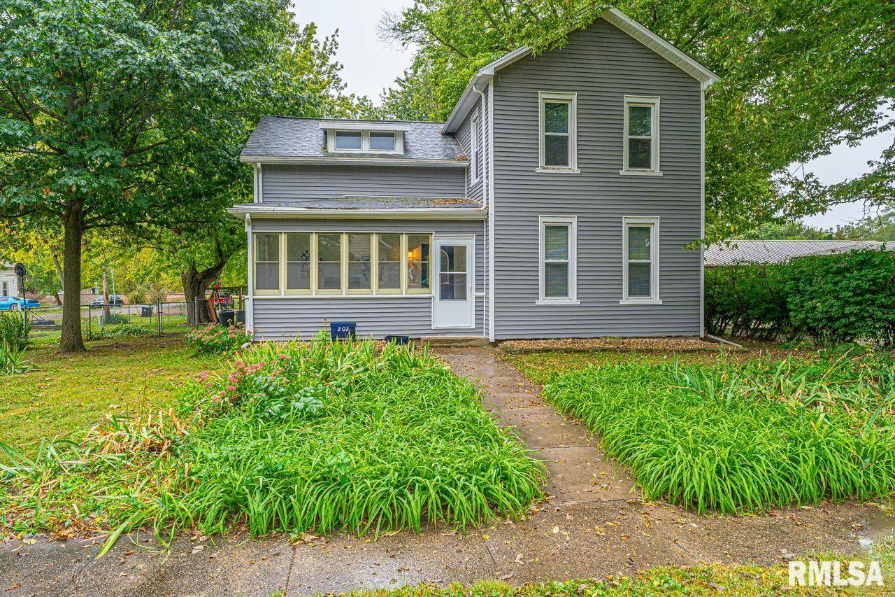 202 5TH Street - Photo 1