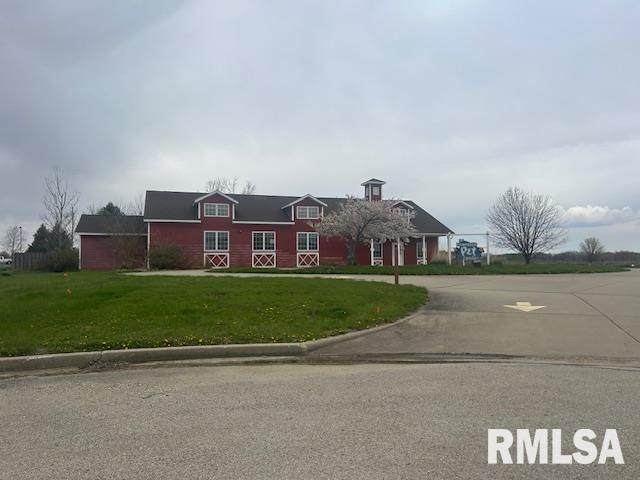 3401 Gateway Drive - Photo 1