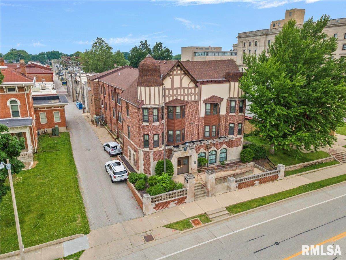 615 2ND Street - Photo 1