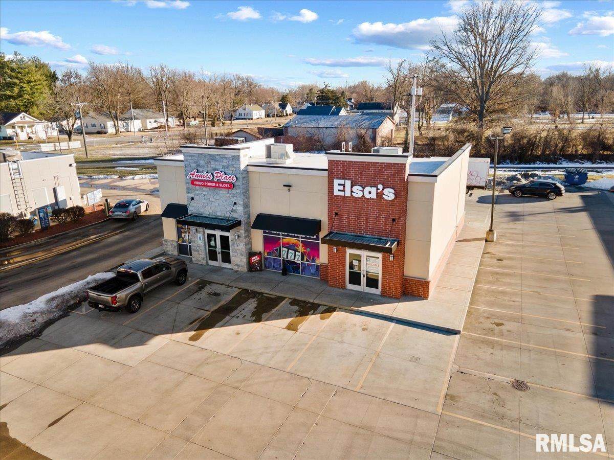 1322 Wabash Avenue - Photo 1