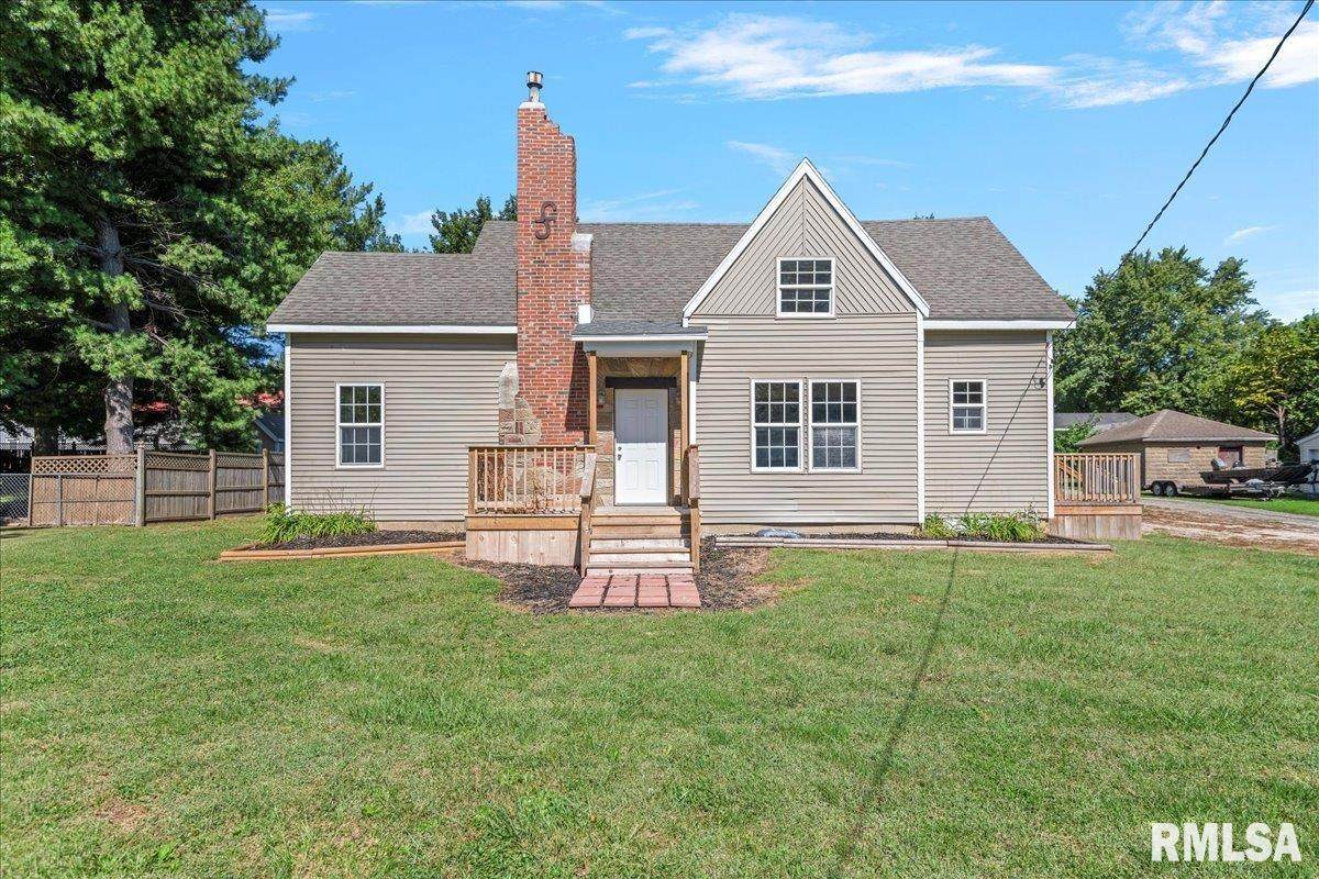 116 Center Street - Photo 1