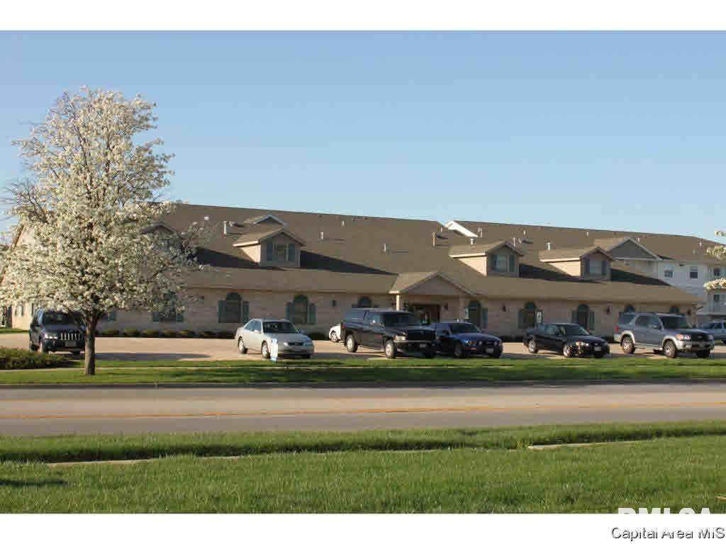 2050 Iles Avenue - Photo 1