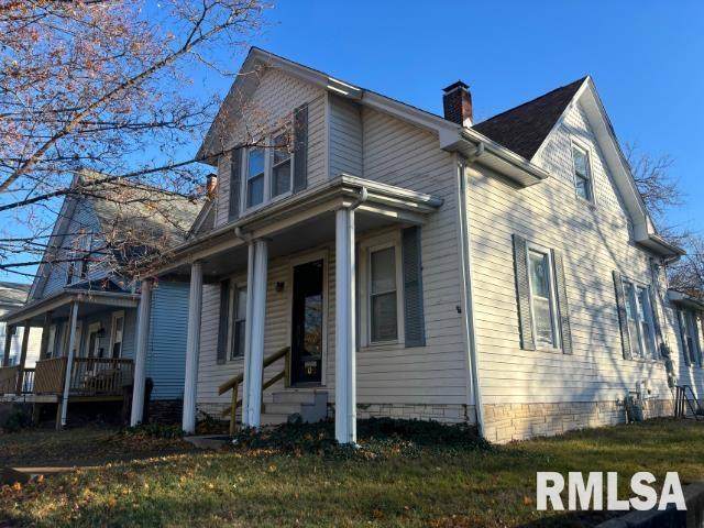 706 South Grand Avenue - Photo 1